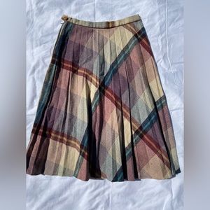 Adorable spring colored plaid skirt
